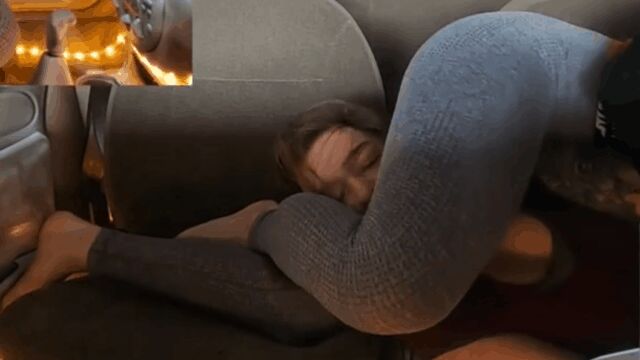 Headscissors in a Car