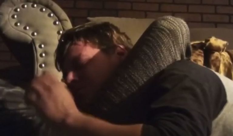 Girl headscissors Boyfriend 7