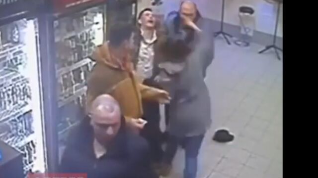 Girl Knocks Out A Man — Mixed Fight
