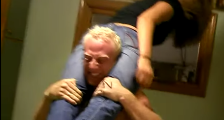 Standing Headscissors