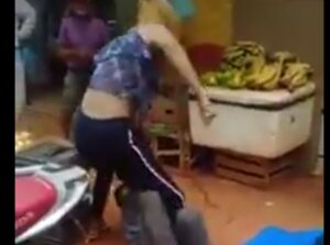 Woman beat up a man for being inappropriate
