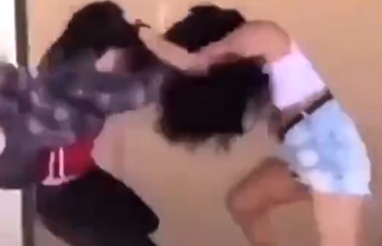 After school girl fight – Girl got kicked in the face