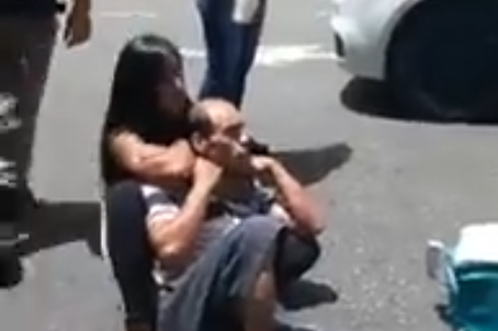 Female MMA fighter vs a man who tried to rob her