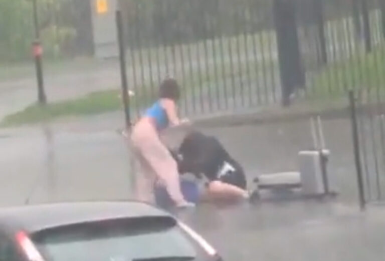 Man Vs Woman Street Fight 404