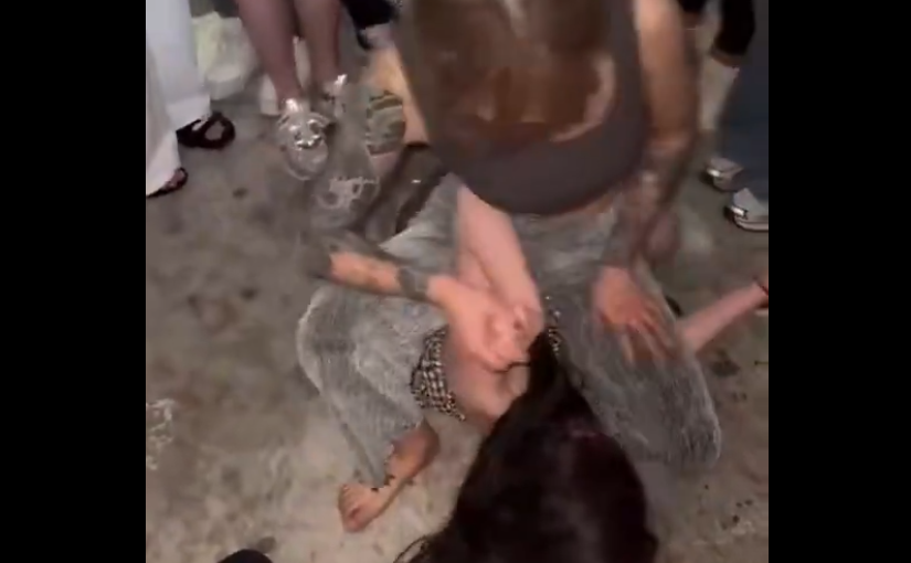 Catfight Domination Facesitting Slapping Humiliation