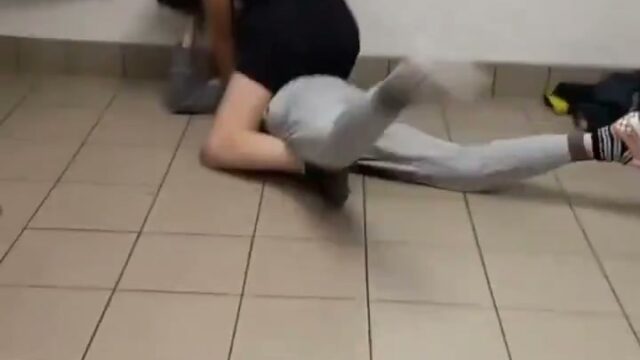 Girl Fight 304