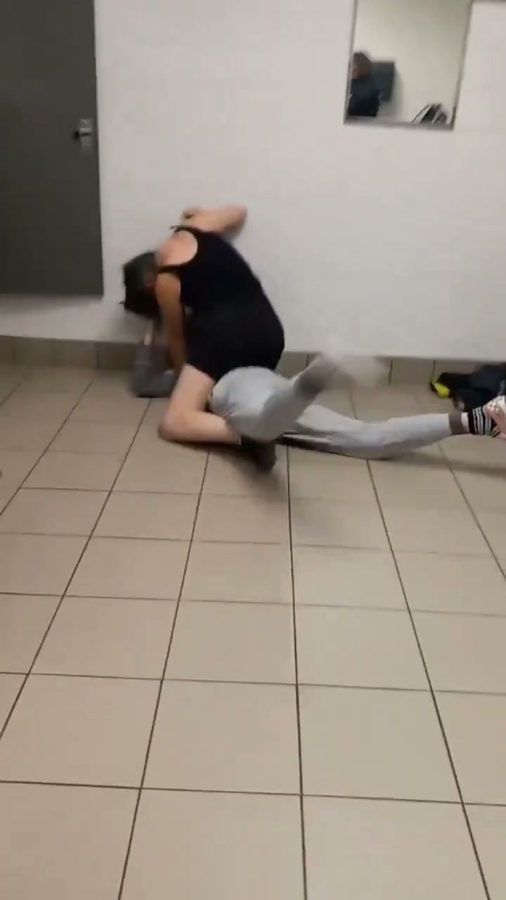 Girl Fight 304