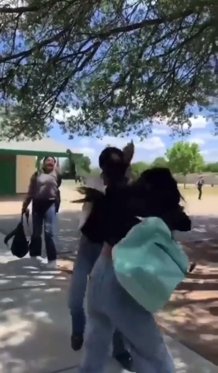 Girl Fight 439