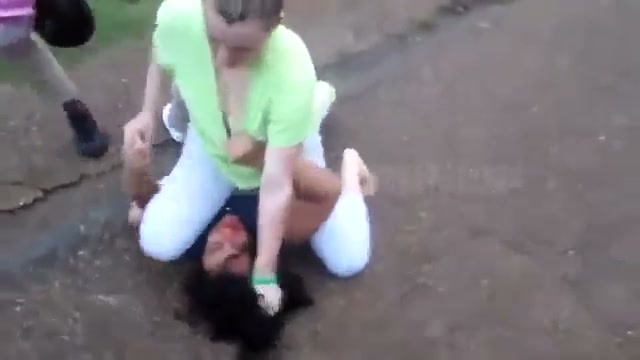 Girl Fight 472
