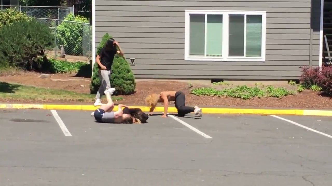 Girl Fight 513