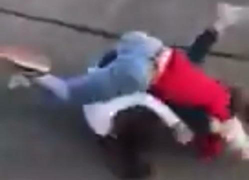 Girl Fight 562 : Jiu Jitsu Girl Beat Up Bully