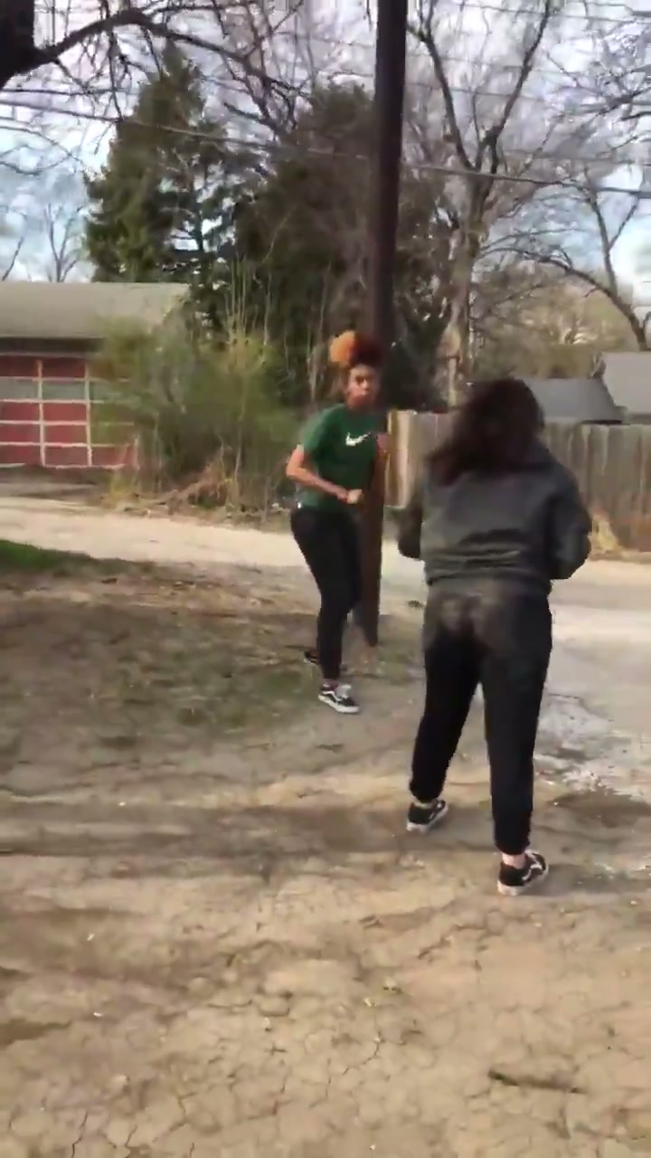 Girl Fight 584