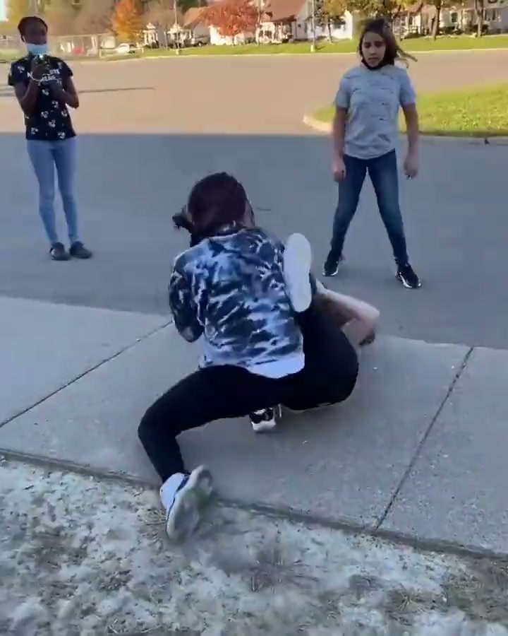Girl Fight 593