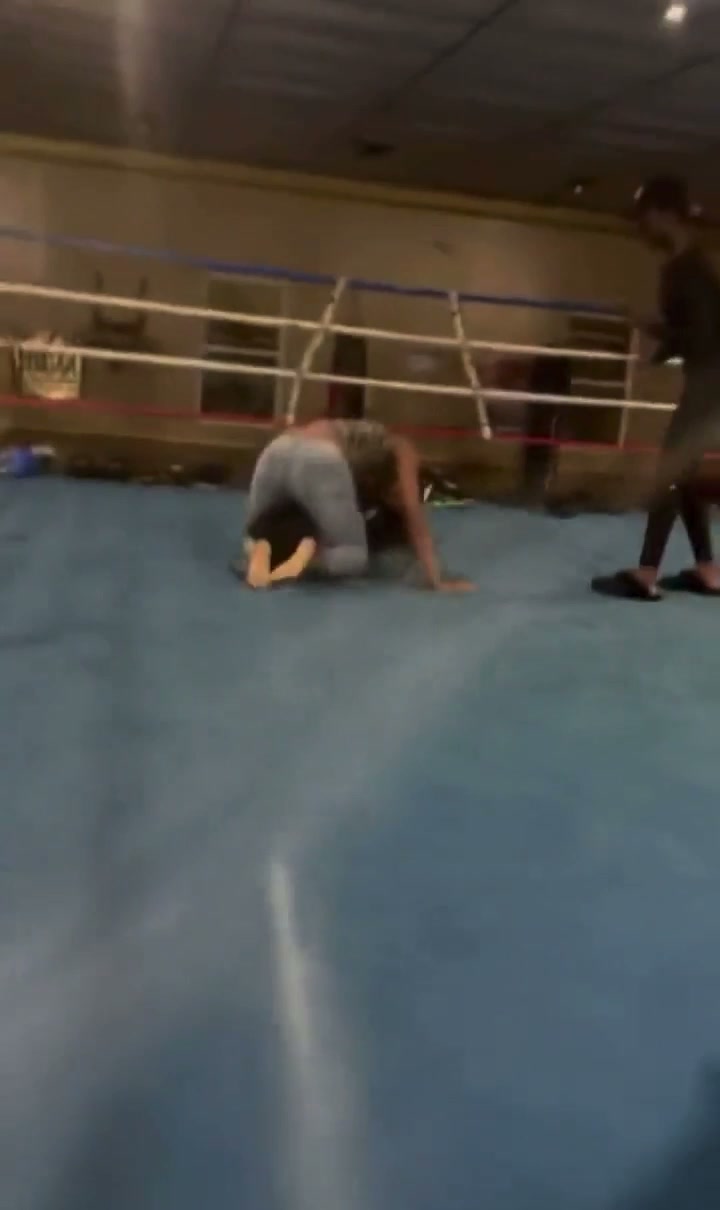 Girl Fight 606