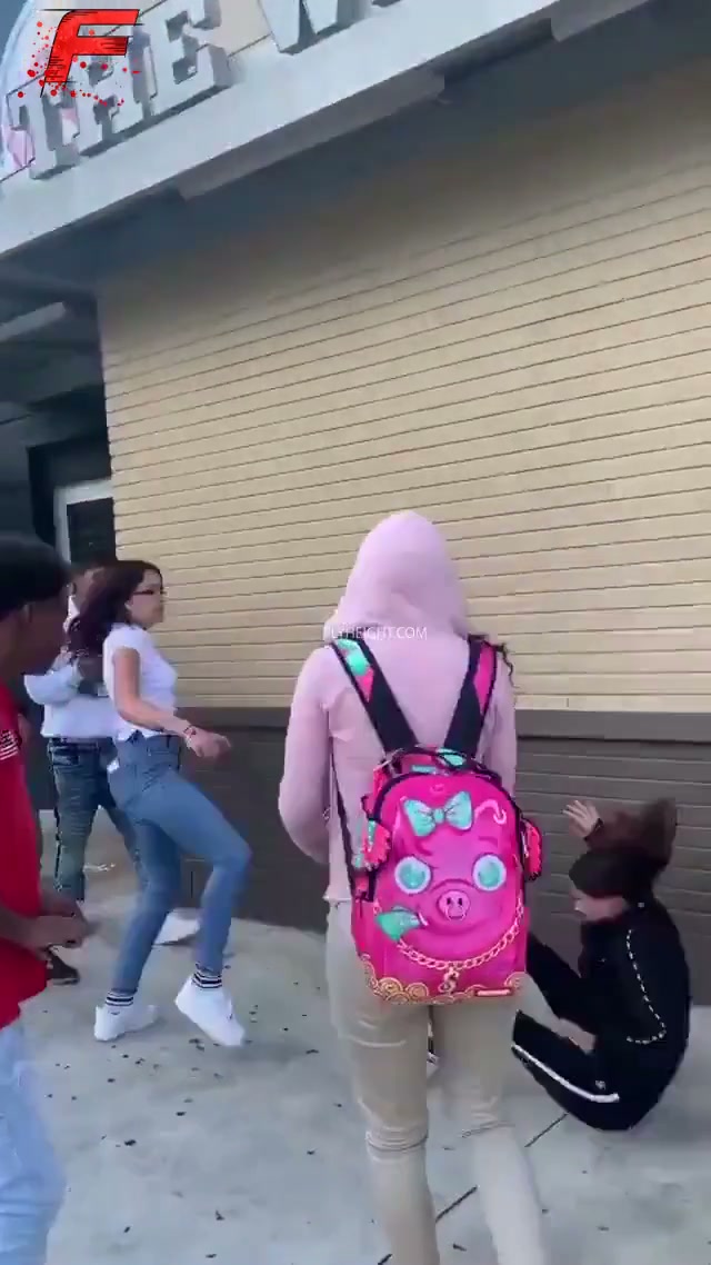 Girl Fight 615