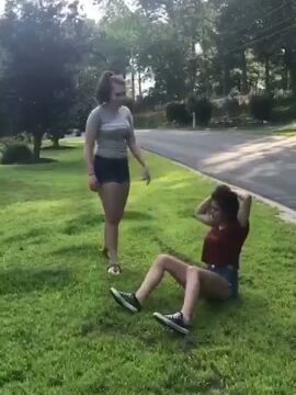 Girl Fight 627 : One Sided Beatdown