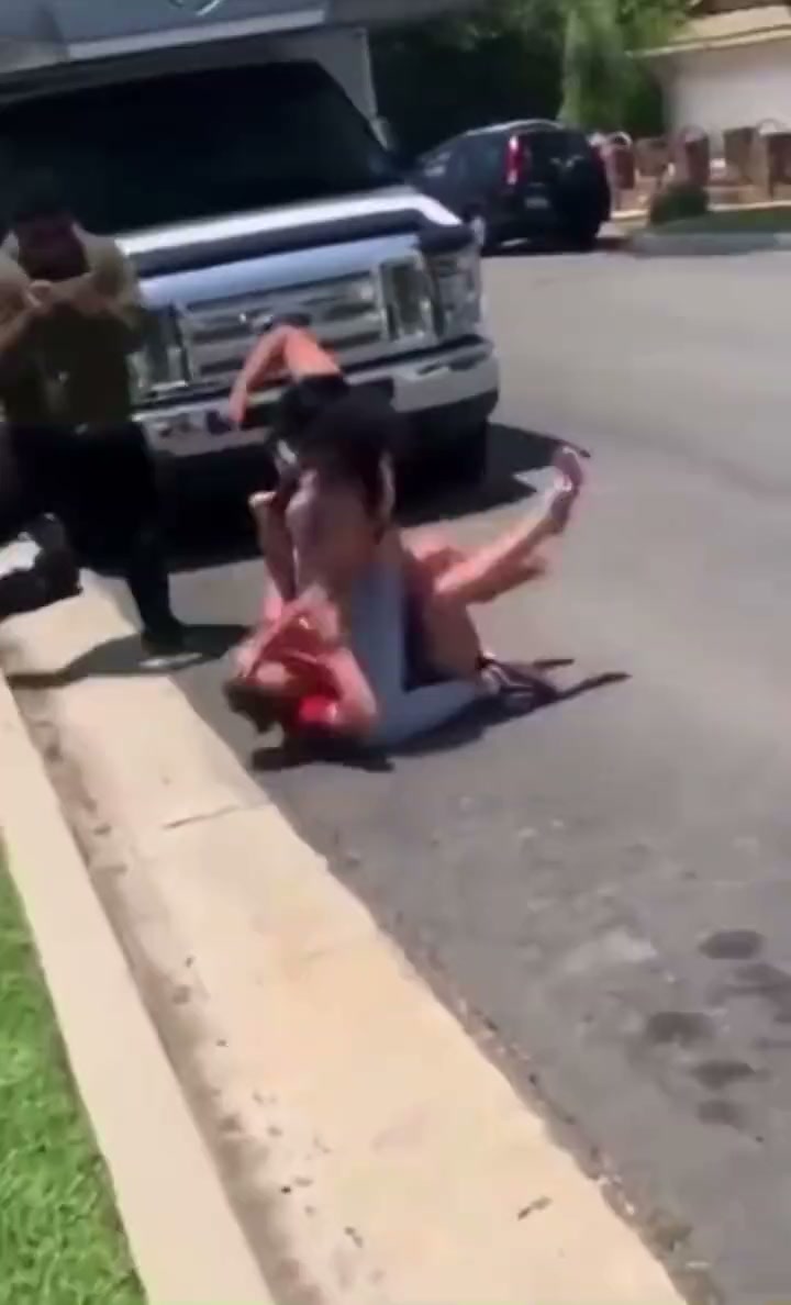 Girl Fight 651