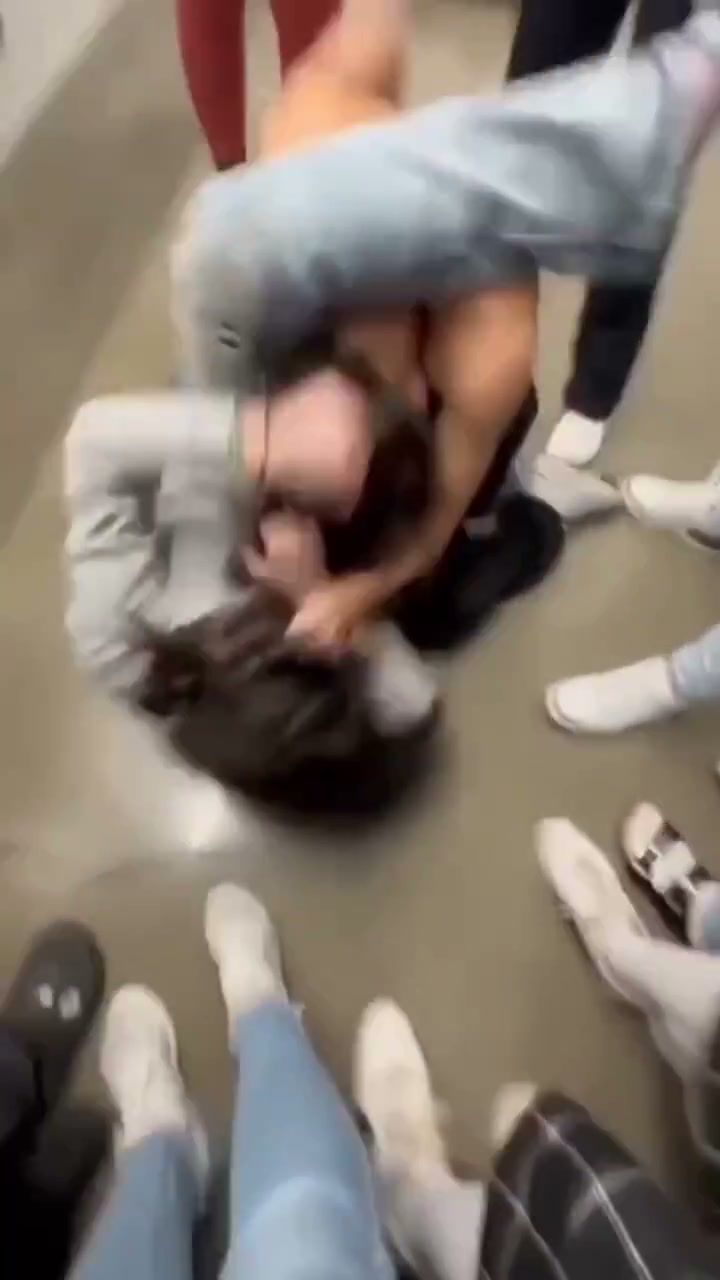 Girl Fight 675