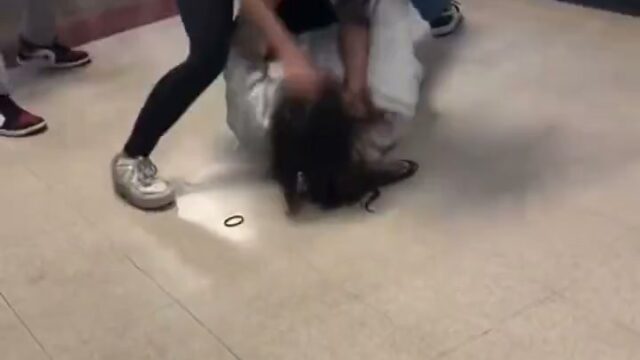 Girl Fight 677