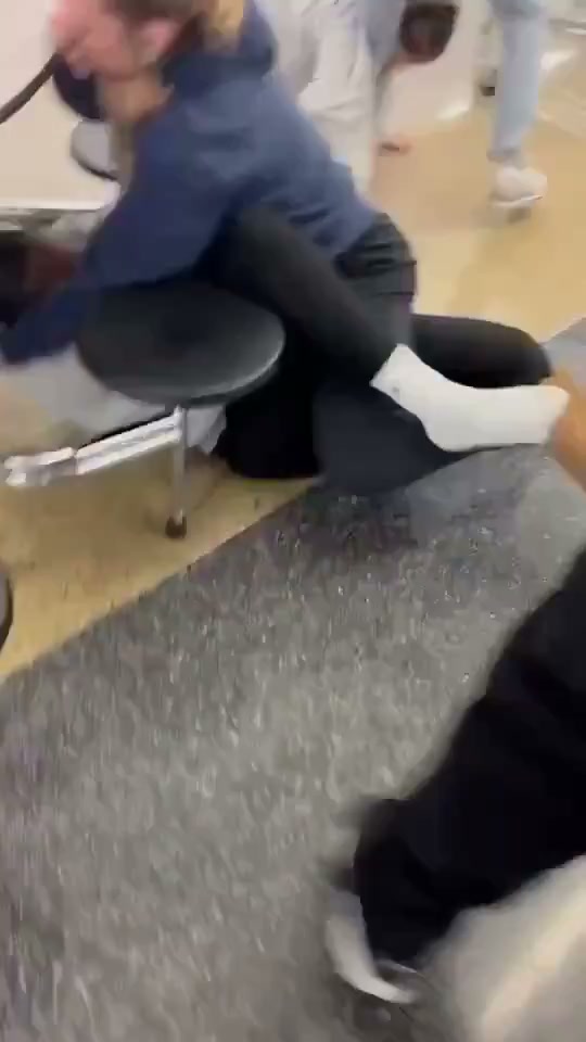 Girl Fight 693