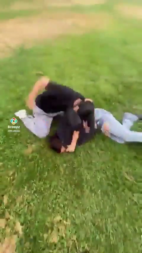 Girl Fight 698