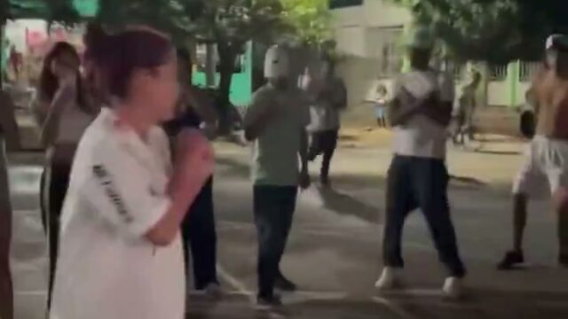 Girl Fight 699