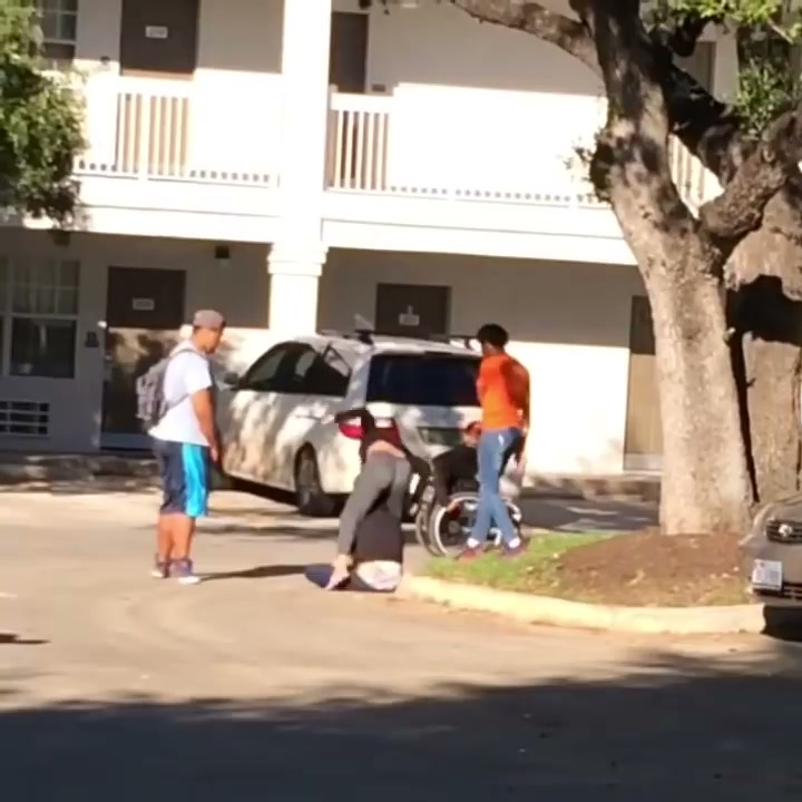 Girl Fight 725