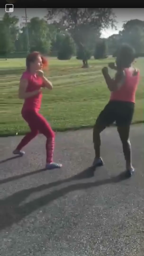 Girl Fight 735