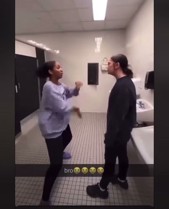 Girl Fight 751