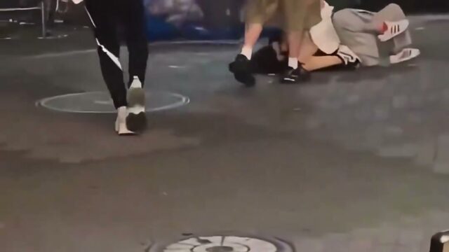 Girl Fight 779