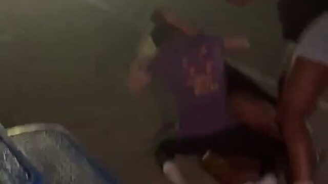 Girl Fight 796 : Small White Girl Beat Up Big Black Girl